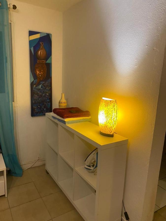 Location Bas De Maison Hotell Sainte-Anne  Eksteriør bilde
